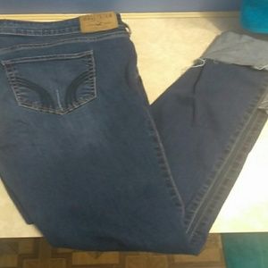 Hollister cropped jeans