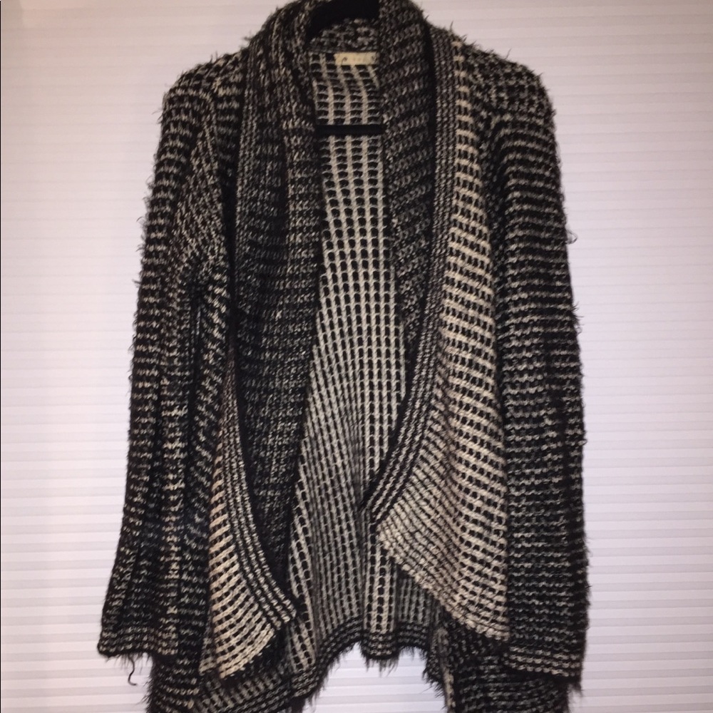 Gorgeous winter sweater!