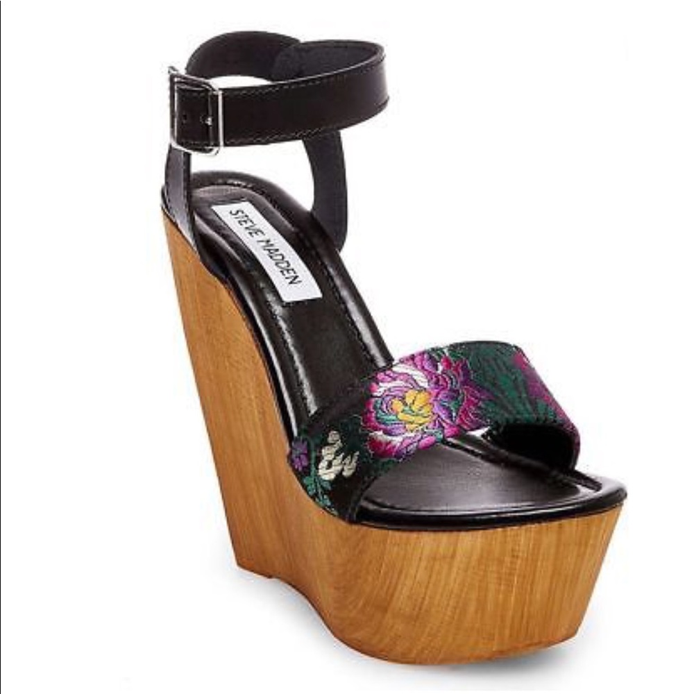 Steve Madden wedges