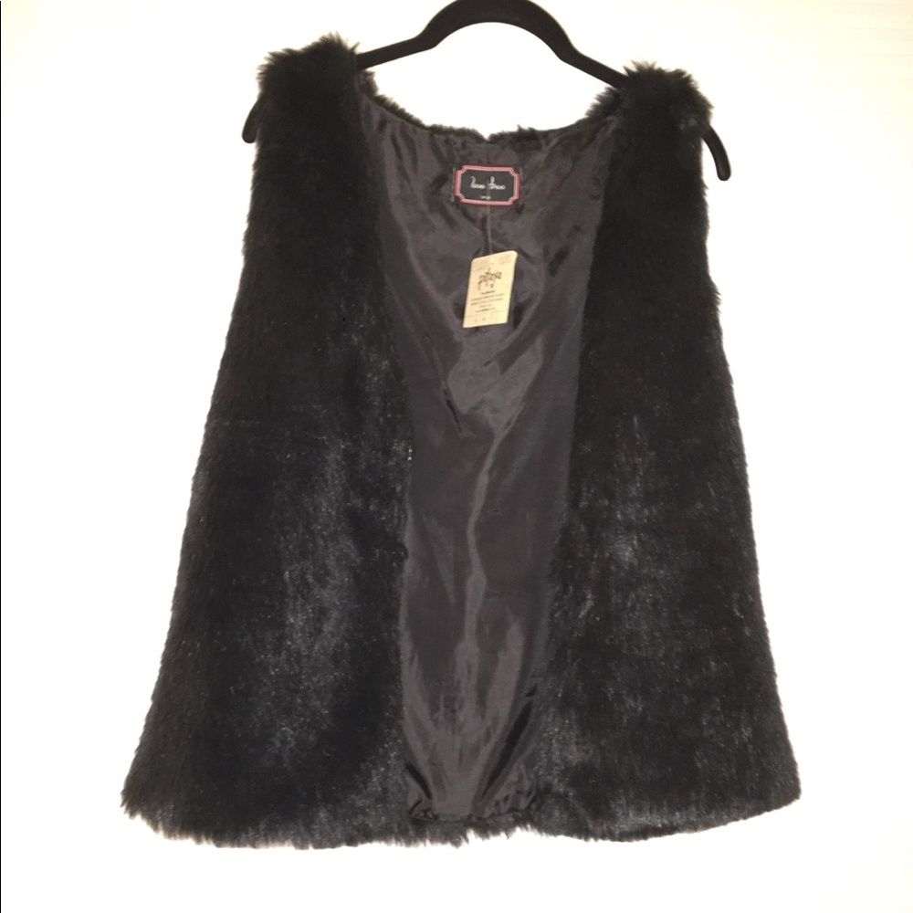 Faux fur vest