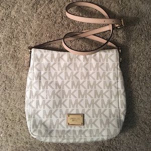 Cream Michael Kors Crossbody Purse