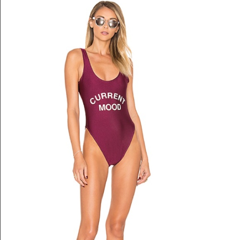 2 BWNT PRIVATE PARTY ONE PIECE SET!!💌