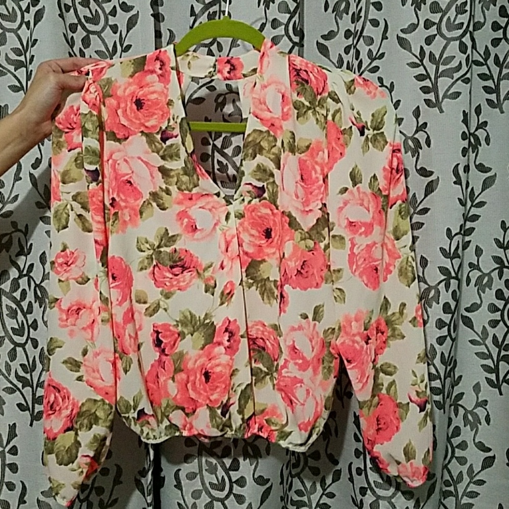 Floral design blouse.