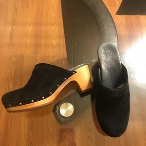 Uggs clogs 6.5-7