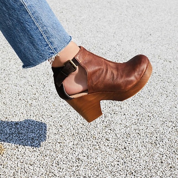 Free People Shoes - Amber Orchard Clog🌾Last Day Sale!✨
