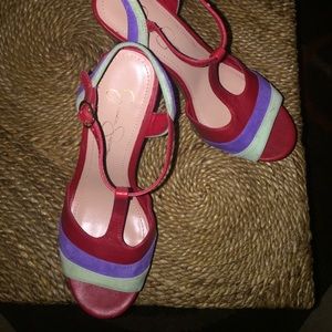 Jessica Simpson's High Heel Shoes!