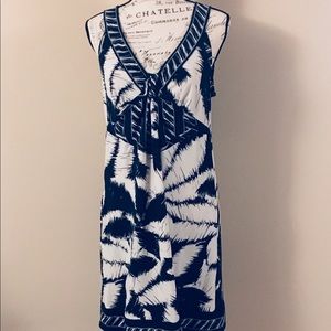 EUC BCBGMaxAzria Dress Navy White Sleeveless