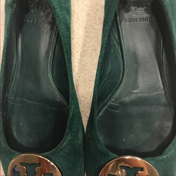 ❌SOLD❌Gorgeous Tory Burch Green Suede Flat - Picture 4 of 4
