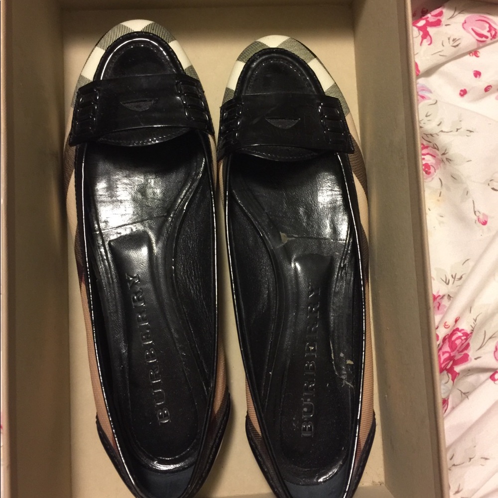 Burberry Flats Size 8 1/2