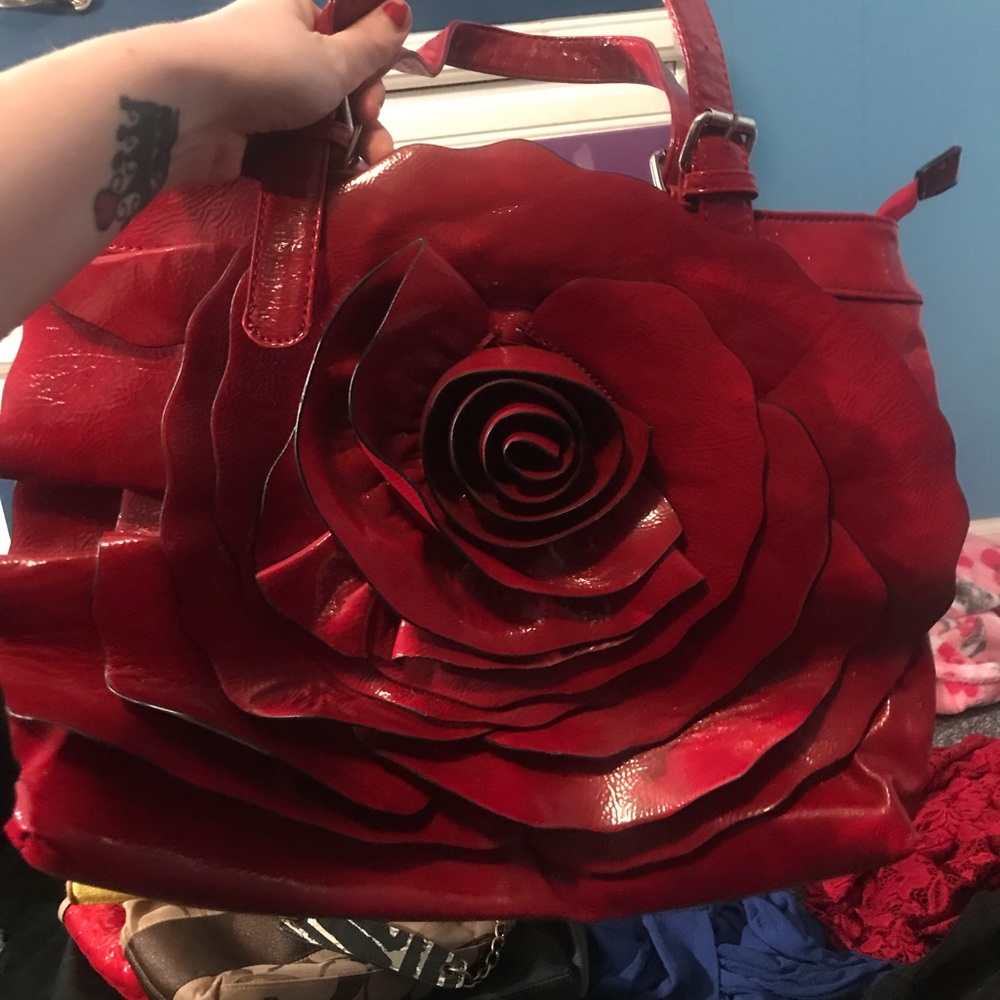 Red rose purse