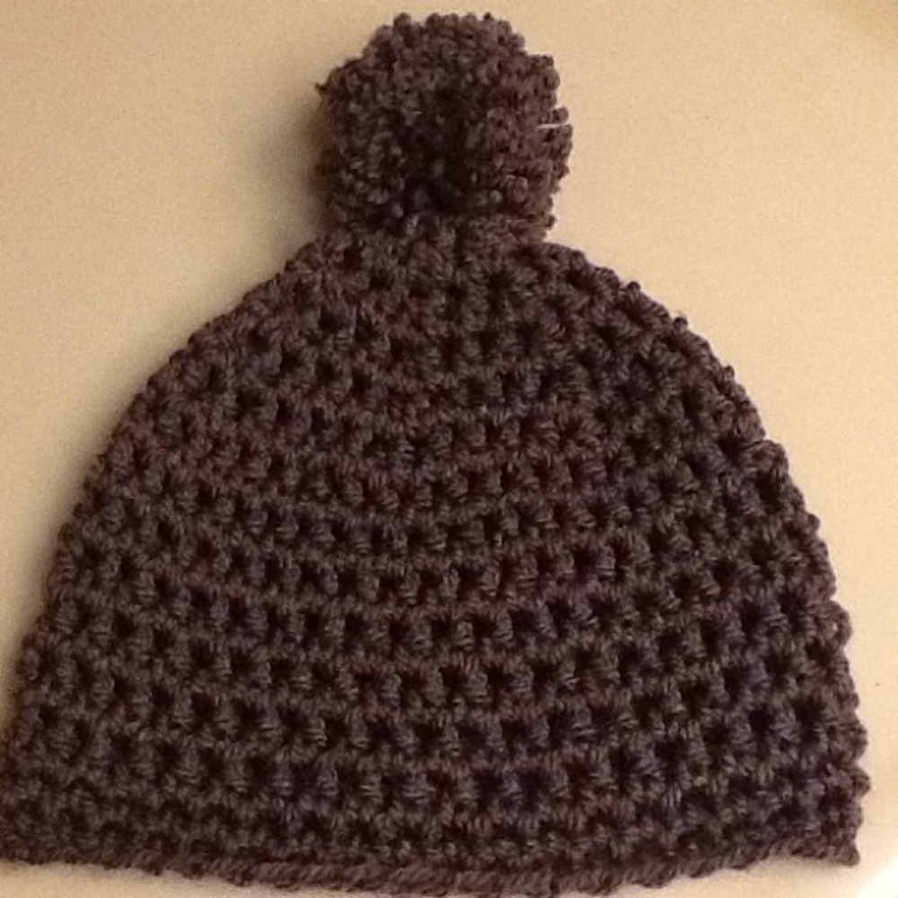 Crocheted Beanie with Pom Pom, hand made, NWOT