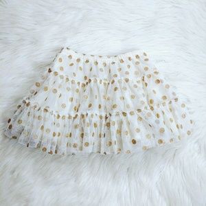 Oshkosh Girls 5T Gold polkadot tutu skirt