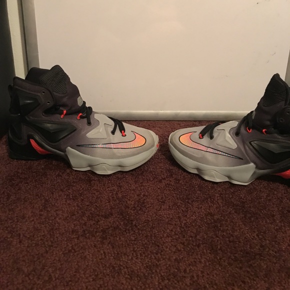 Lebron 13 - Picture 3 of 3