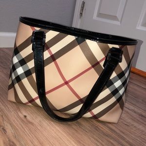Burberry Nova Check Nickie Tote