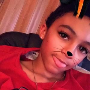 Meet your Posher, Derek