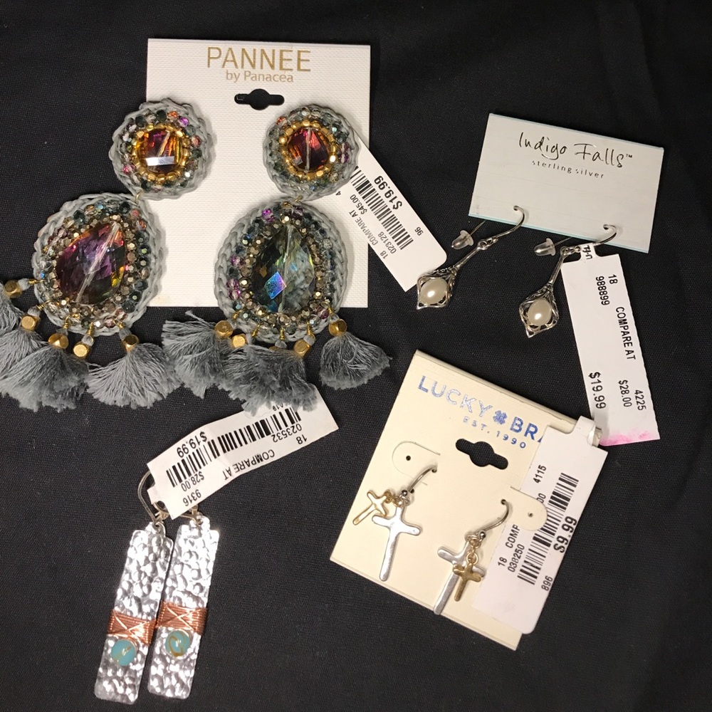 4 pair of Earrings ✨ bundle✨