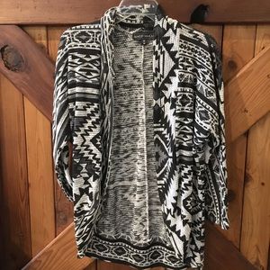 Aztec print 3/4 sleeve cardigan