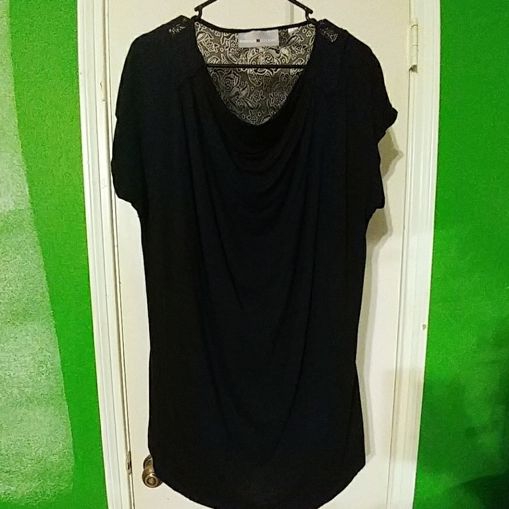 Avenue Black Top with Lace