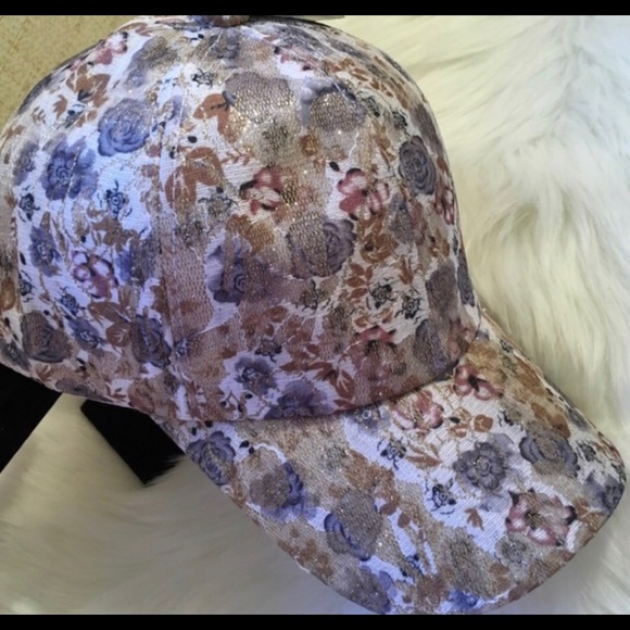 NWT FLIRTY FLORAL CAP. - Picture 3 of 7