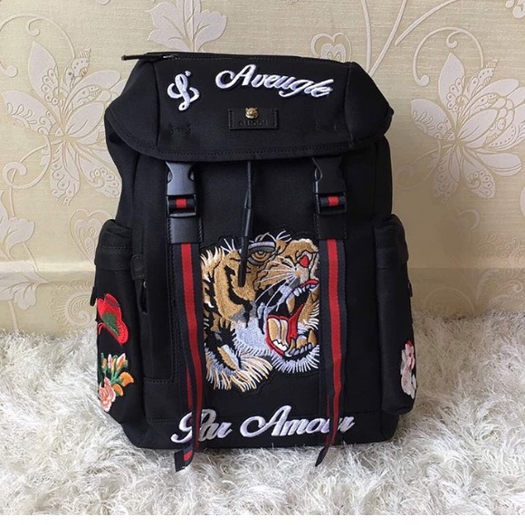 Backpack - Picture 2 of 5