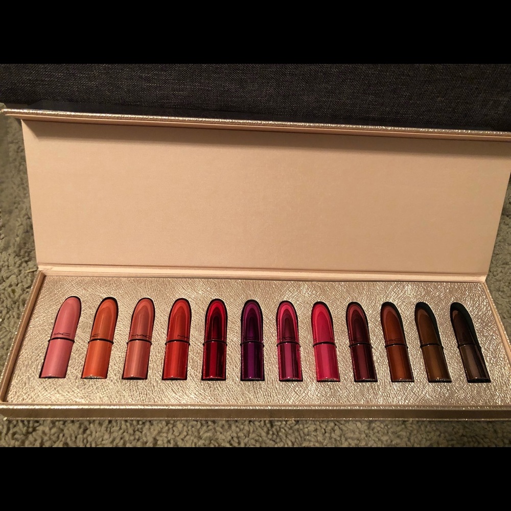 2017 Mac snowball lipstick collection
