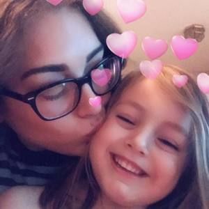 Meet your Posher, Robyn-lyn