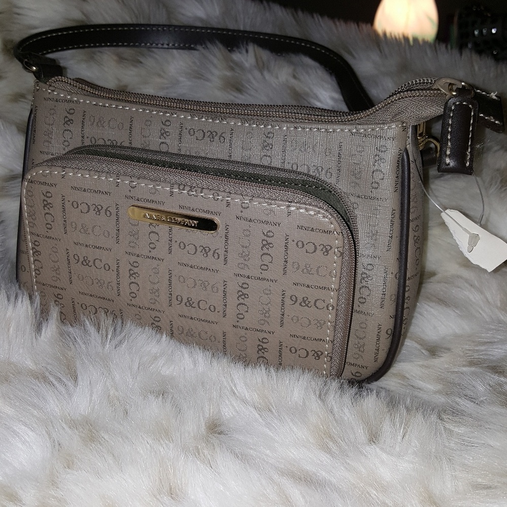 9 & Co. Hand purse