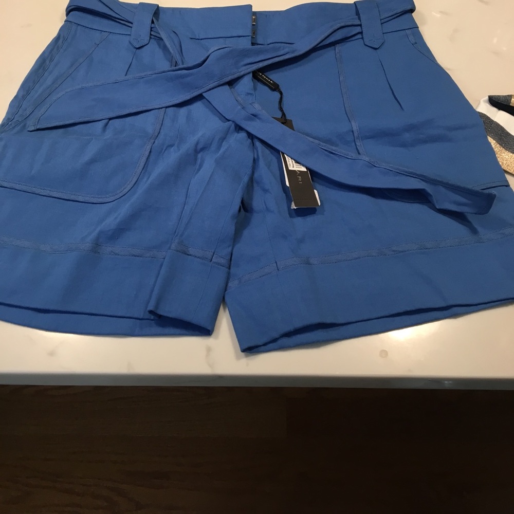 Ellie Tahari shorts