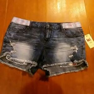 L.E.I. blue jean shorts NWT