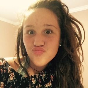 Meet your Posher, Angelina