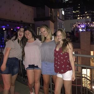 Meet your Posher, Diana