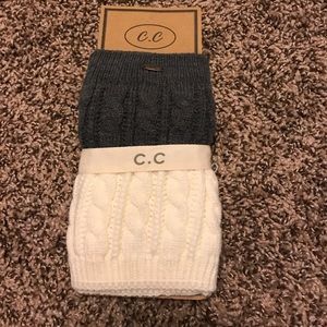 Boot cuffs, white and gray