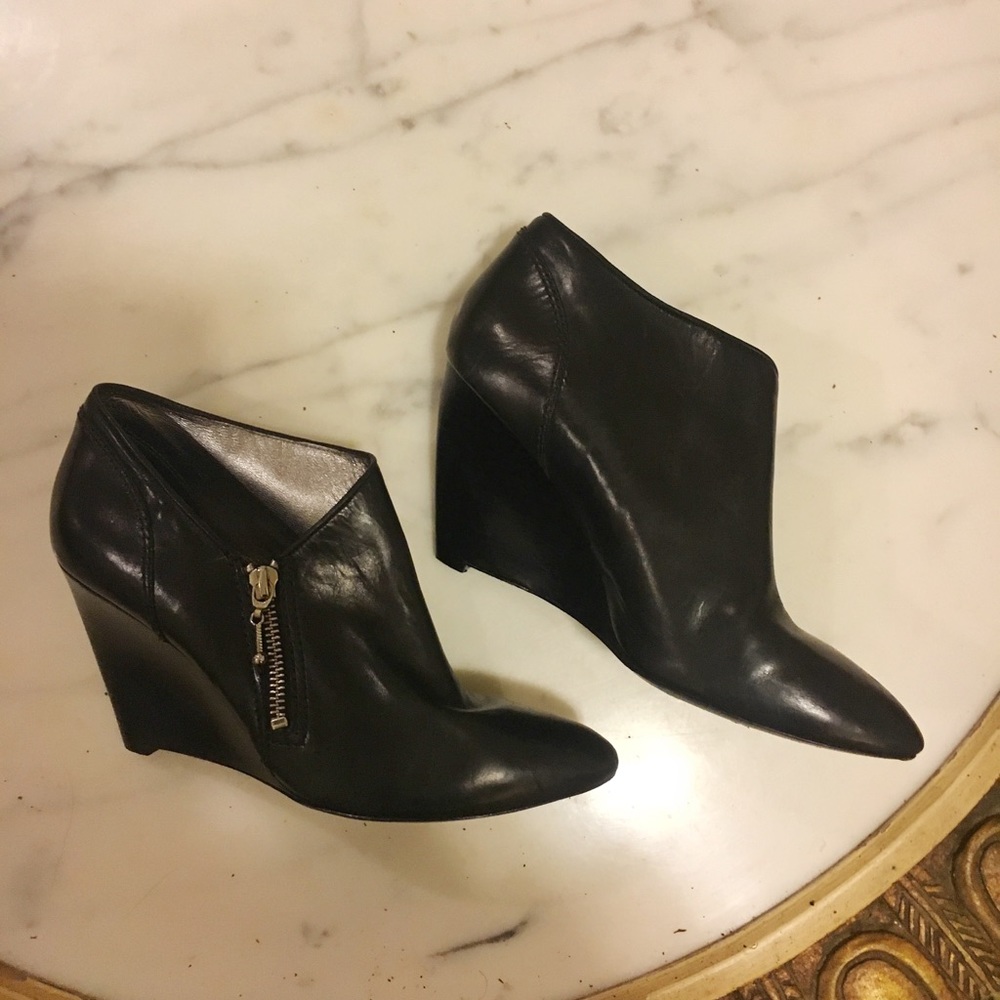 Belle by Sigerson Morrison Zipper Bootie