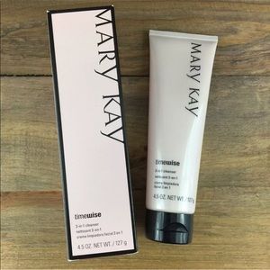 Mary Kay Timewise 3-in-1 cleanser (Normal to dry)