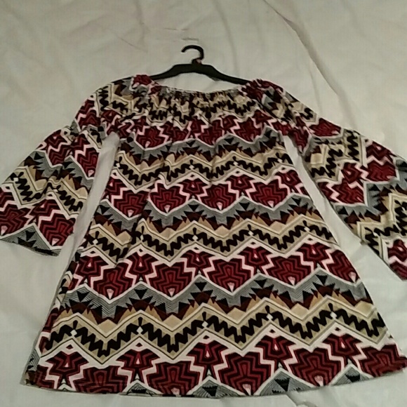 Off shoulder tribal dress - Picture 1 of 2