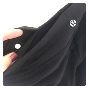 Black lululemon size 4 forme pant