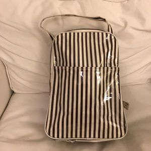 Henri Bendel makeup or lunchbox bag