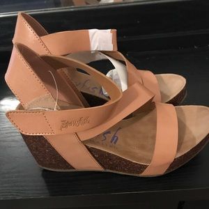 Blowfish sandals, NIB