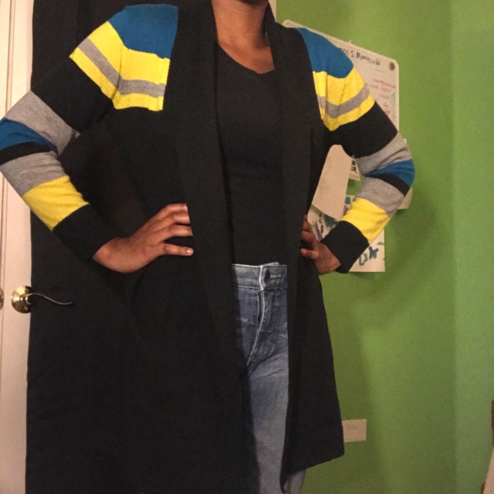 Fashionable cardigan