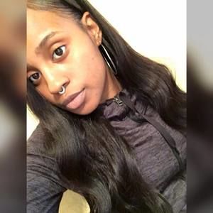 Meet your Posher, Alyncia