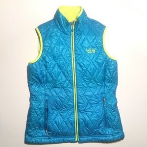 Mountain hardware blue women’s vest size small