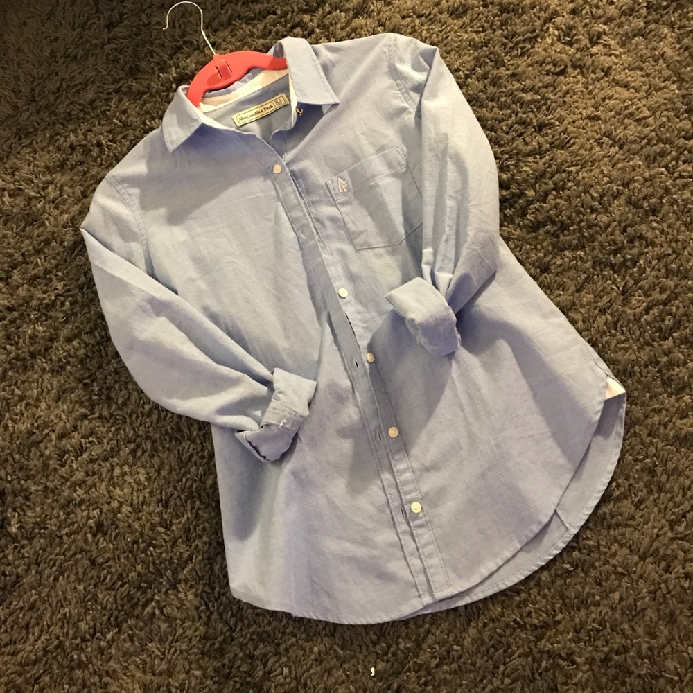 SOLD NEW Abercrombie ladies button down