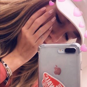 Meet your Posher, Bay