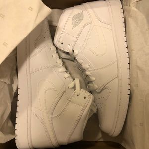 Air Jordan 1 Mid