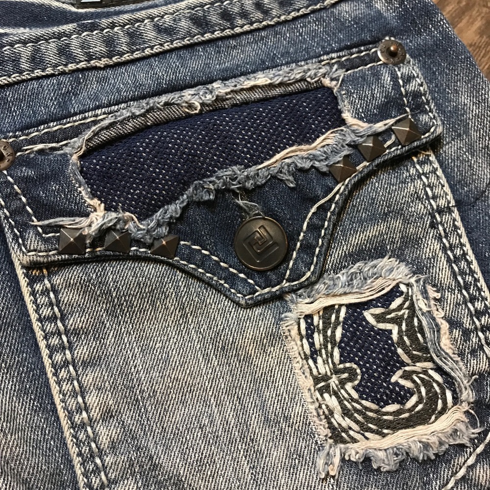 Jeans - Picture 3 of 4