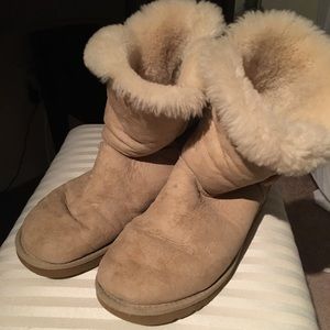 UGGs