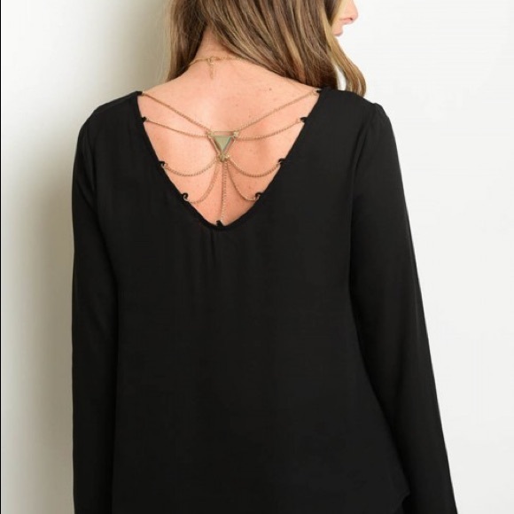 Host pick🌟🖤Black top 🖤with gold chain- Top - Picture 3 of 4