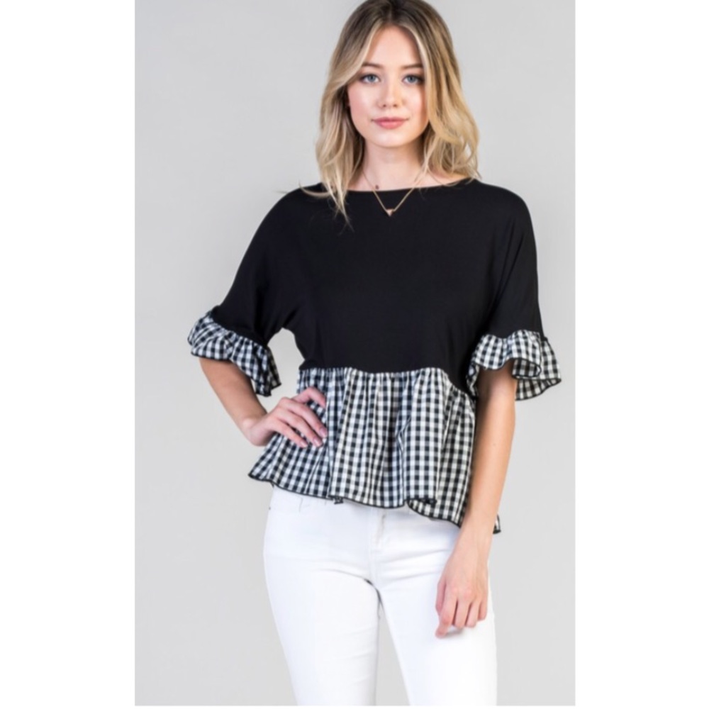 Super cute! Solid and black check babydoll top