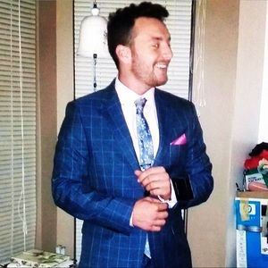 Meet your Posher, Connor