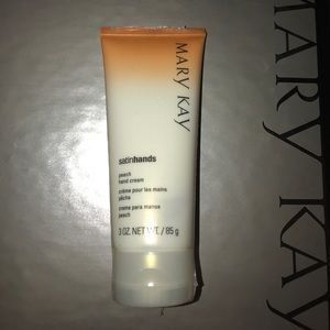 MaryKay Satin Hands Peach Hand Cream